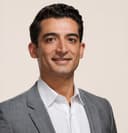 Dr. Rahil Roopani, aesthetic and regenerative medicine physician